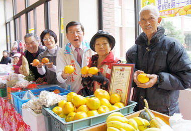 竹縣寶山辦椪柑暨農特產品展售促銷(圖)