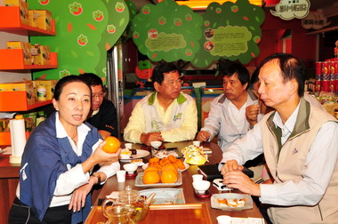 嘉義縣與南僑化工合作為柿子找出路(圖)