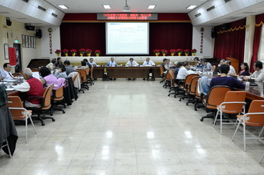 高雄關稅局辦報關業運輸業座談會(圖)