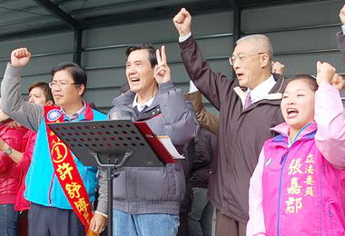 馬吳斗南拜票受熱烈歡迎(圖)