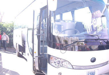 節油低底盤公車新車發表(圖)