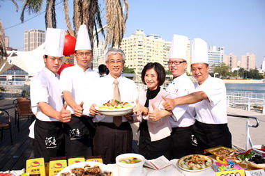 高雄燈會推出創意「水燈餐」(圖)