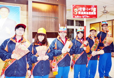 彰化燈會小叮噹熱忱微笑臉龐獲好評(圖)