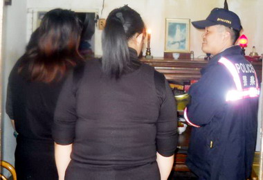 東勢警完成老人遺願找回愛女上香(圖)