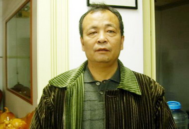 業者將在竹山興建納骨塔鎮民表示抗議(圖)