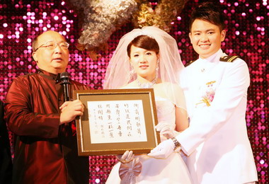台中市長胡志強為蘇琦證婚(圖)
