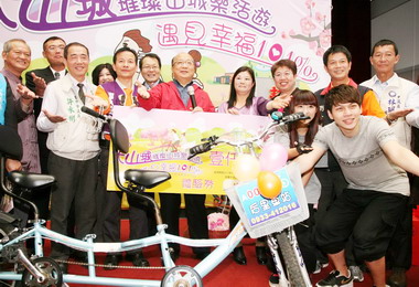 胡志強行銷台中市大山城地區觀光旅遊(圖)