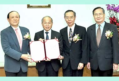 台灣省政府三人升官(圖)