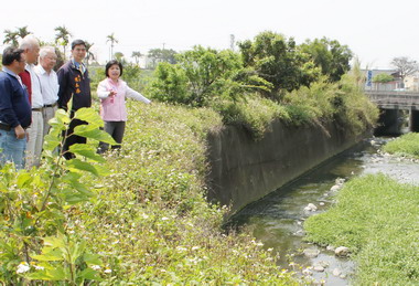 旱溝排水穿越高速公路箱涵斷面不足獲解決(圖)
