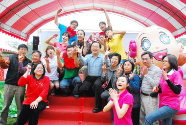 慶祝41主計節南部五縣市辦健行活動(圖)