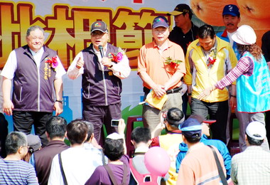 2012太平枇杷節嘉年華會熱鬧滾滾(圖)