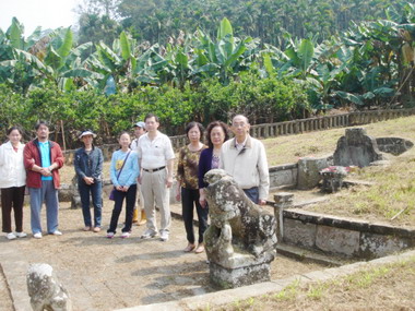 凍頂茶始祖林鳳池 集後代掃墓人(圖)