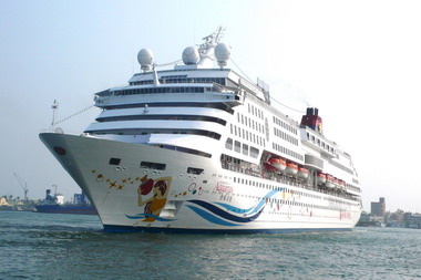 「寶瓶星號」豪華郵輪密集訪高(圖)