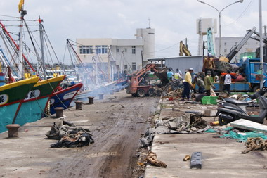 市府團隊展魄力改善蚵子寮漁港(圖)