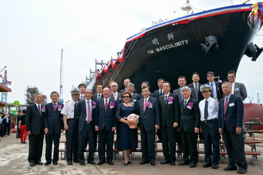 台船建造全貨櫃船「鮮明輪」命名(圖)