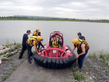 竹山分隊辦理氣墊船操作訓練(圖)