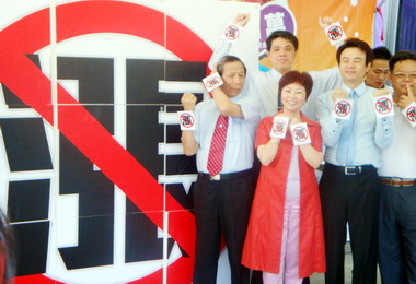 臺中百位店家共同發表「抗漲宣言」(圖)