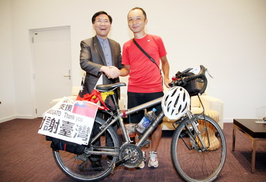 日本人到台感謝台灣賑災(圖)