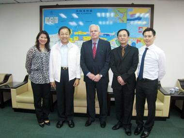 赫伯羅德航運區總經理  拜訪高雄港務分公司(圖)