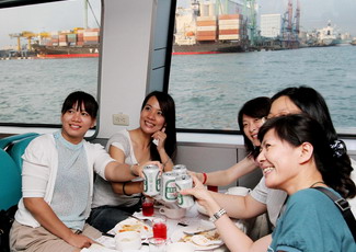 高雄旅展期間海上饗宴餐船有優惠(圖)