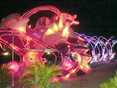 母親節上香 保祐天下母親健康長命(圖)