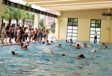 集集鎮立游泳池今重新啟用(圖)