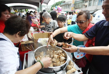 新北市石門肉粽節熱鬧展開(圖)