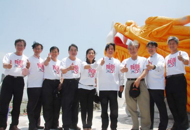 白色雲嘉南一見雙雕藝術季熱鬧登場(圖)