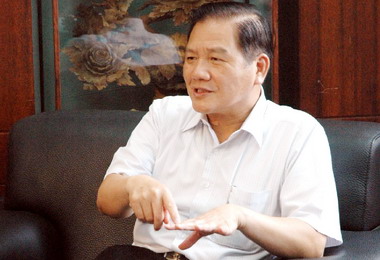 許明財：營造低碳環境促進市民健康(圖)