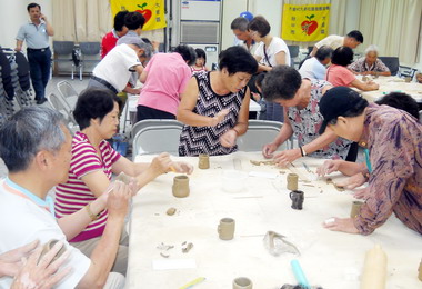 大新社區關懷老人倡導老人福利不遺餘力(圖)