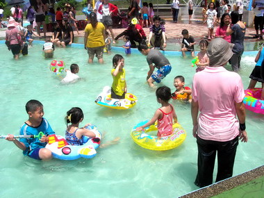 101年水里玩水節登場(圖)