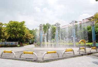大里區兒童公園景觀噴水池開始噴水(圖)