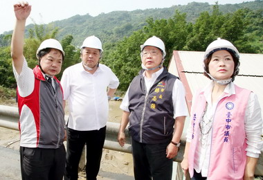胡志強到太平區勘災(圖)