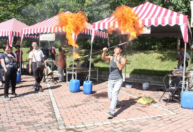 苗栗首辦街頭藝人認證銅鑼客家大院登場(圖)
