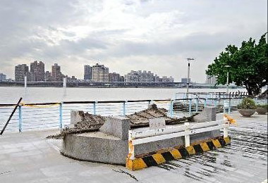 台北-蘇拉大水沖唐山帆船不見影(圖)