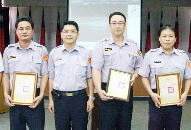 竹山警分局表揚為民服務有功同仁(圖)
