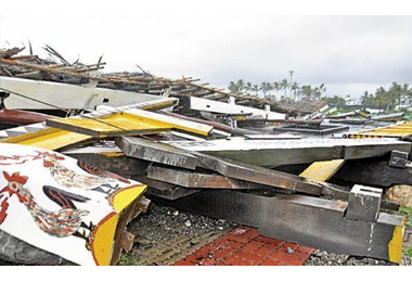 史上最慘綠島1/3屋頂被掀飛(圖)