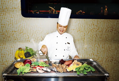 中秋圓月高雄金典全城熱燒B.B.Q(圖)