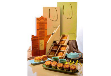 高雄金典推養生「金典瓏月中秋禮盒」(圖)