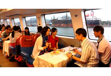 高雄輪船「觀光遊輪‧海上饗宴」(圖)
