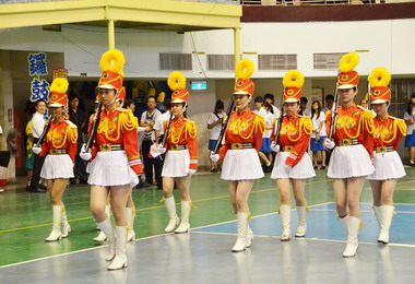 彰化歡慶國慶卓伯源與百歲人瑞同歡(圖)