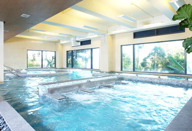 雲品酒店推出親水主題館溫泉泡湯買一送一(圖)