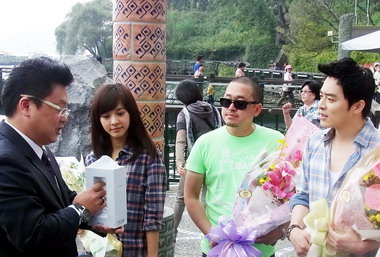 女星陳意涵為觀光局代言至日月潭拍片(圖)