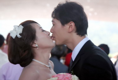 南投日月潭辦理集團結婚(圖)