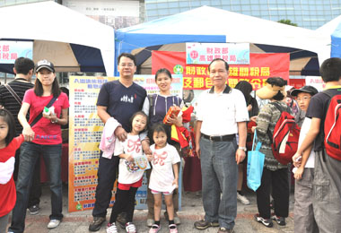 統一發票盃高雄場路跑暨旅客及郵包通關(圖)