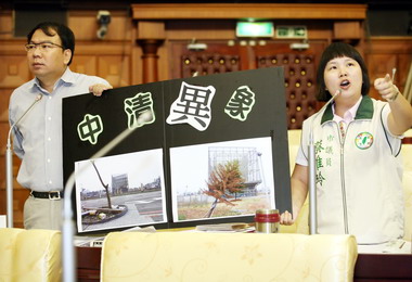 議員：台中光之塔欠缺管理(圖)