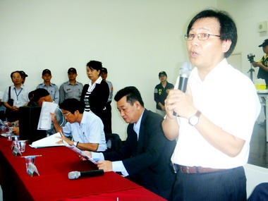 環保局辦博能案說明會場面火爆(圖)