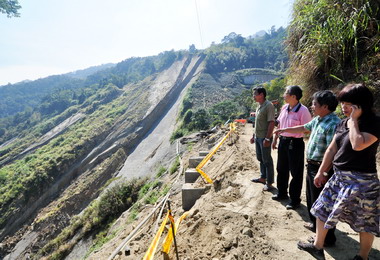 鹿谷通信義捷徑年底可望打通(圖)
