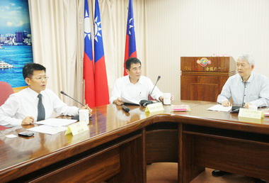 楊秋興：規劃延伸岡山免國10接國1回堵(圖)