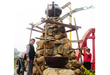 鹿谷入口意象遭批做太醜(圖)